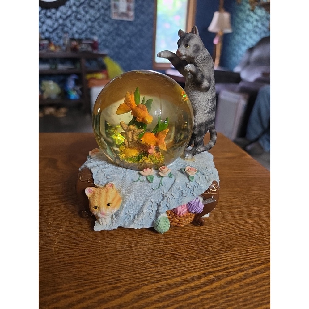 San Francisco Music Box Co Snow Globe Kitty Goldfish A Dream Is A Wish